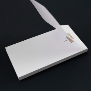 le typographe Miniblock, Libellenmotiv, aufgefächert