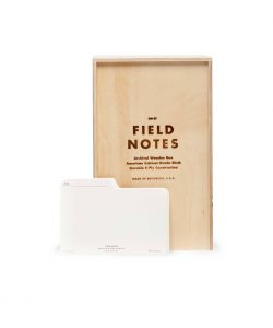 Field Notes Archival Box, Archivbox aus hellem Holz, Registerreiter,